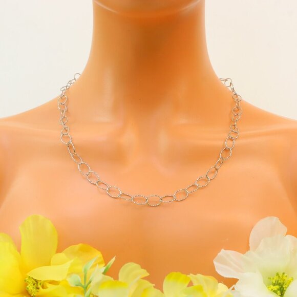 Minimalist Necklace, Sleek & Modern Design, Women’s Fashion, YC110408-N - Picture 2 of 10